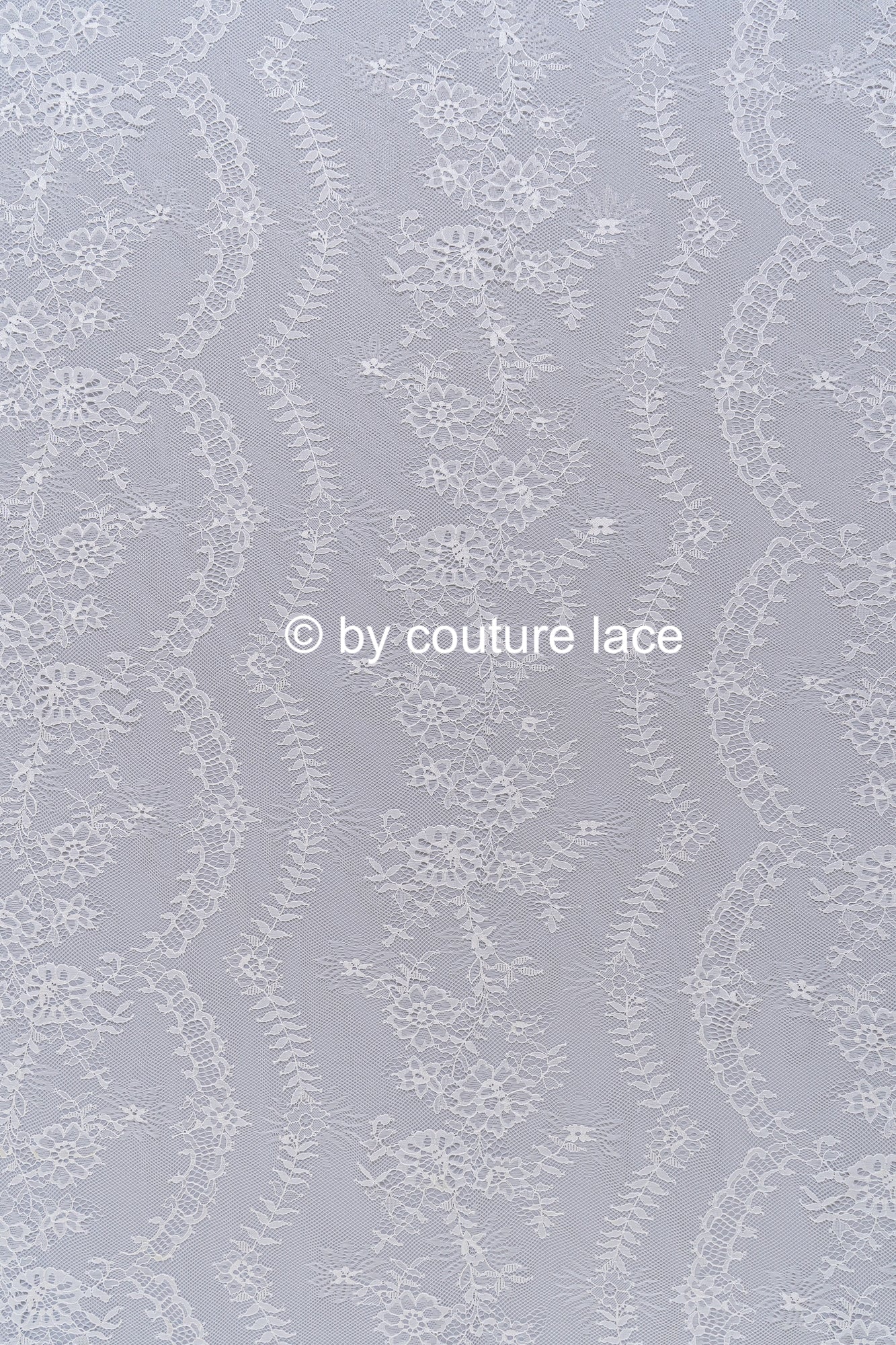 3 mètres de dentelle florale française / dentelle Chantilly française pour mariée // L25-796