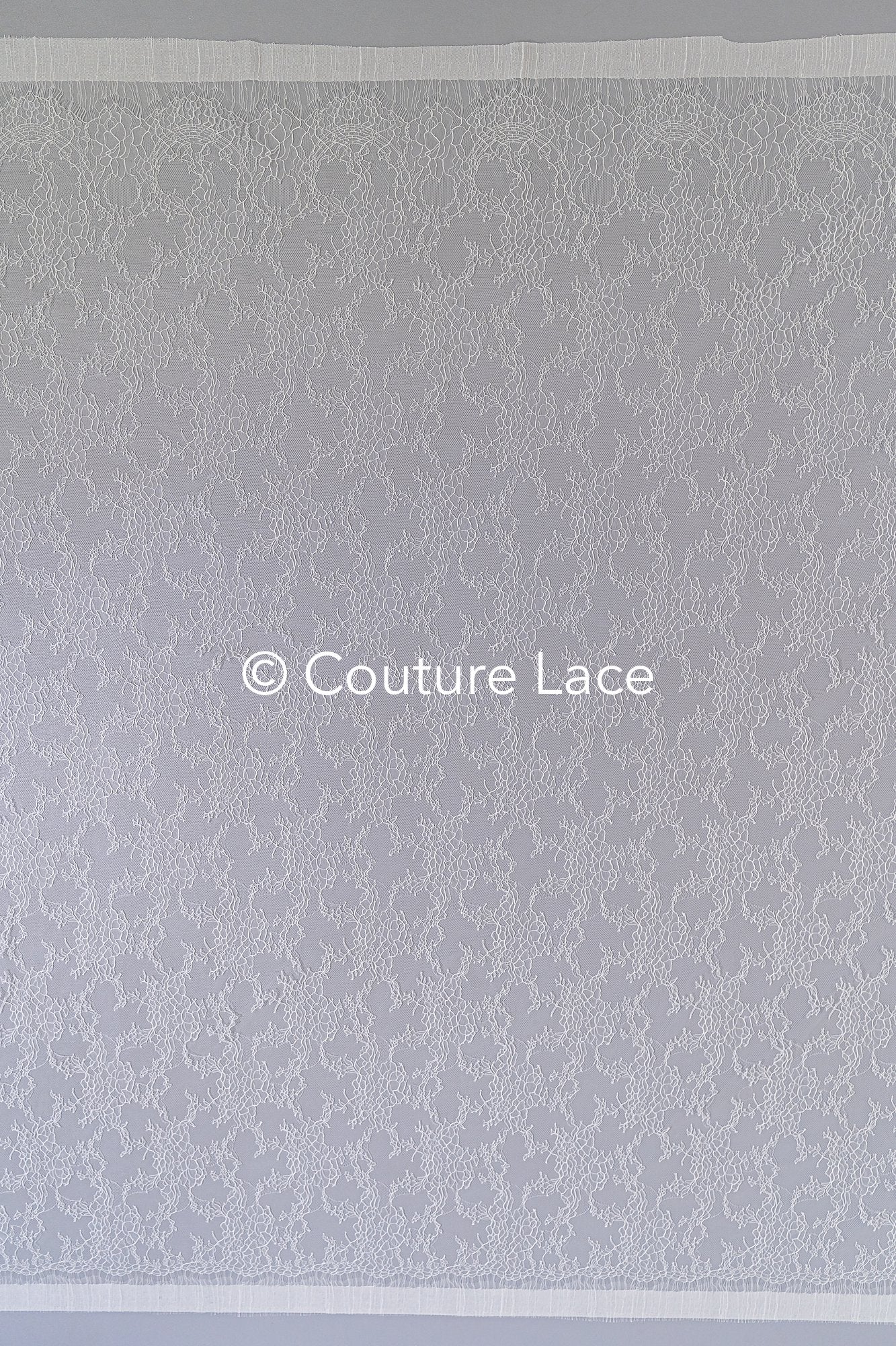 3 mètres de dentelle florale française / dentelle Chantilly française pour mariée // L25-798