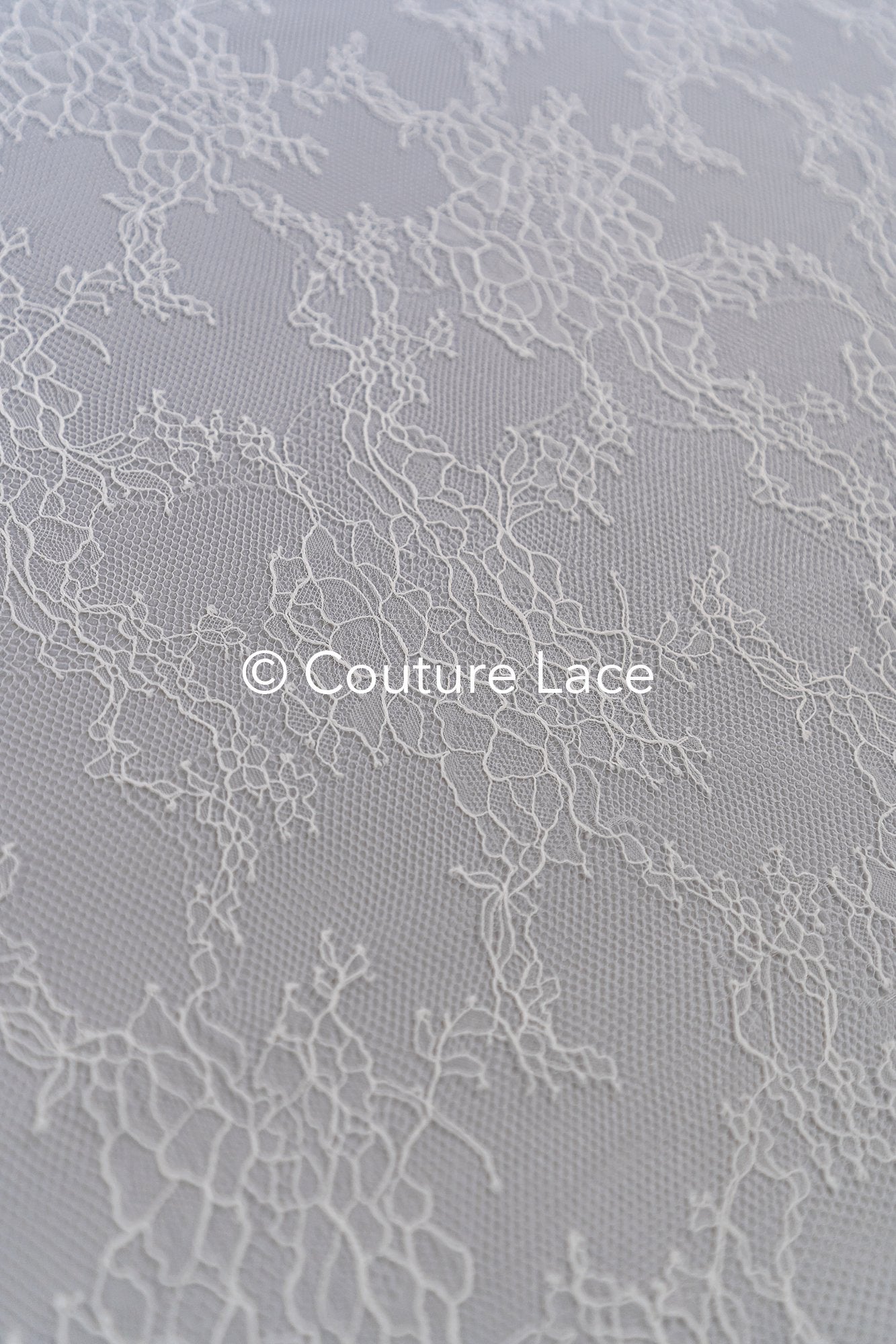 3 mètres de dentelle florale française / dentelle Chantilly française pour mariée // L25-798