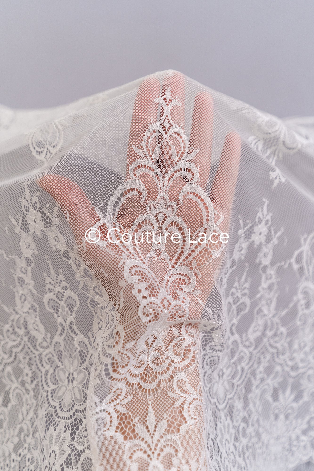 3 mètres de dentelle florale française / Bordure en dentelle Chantilly française pour mariée // L25-799