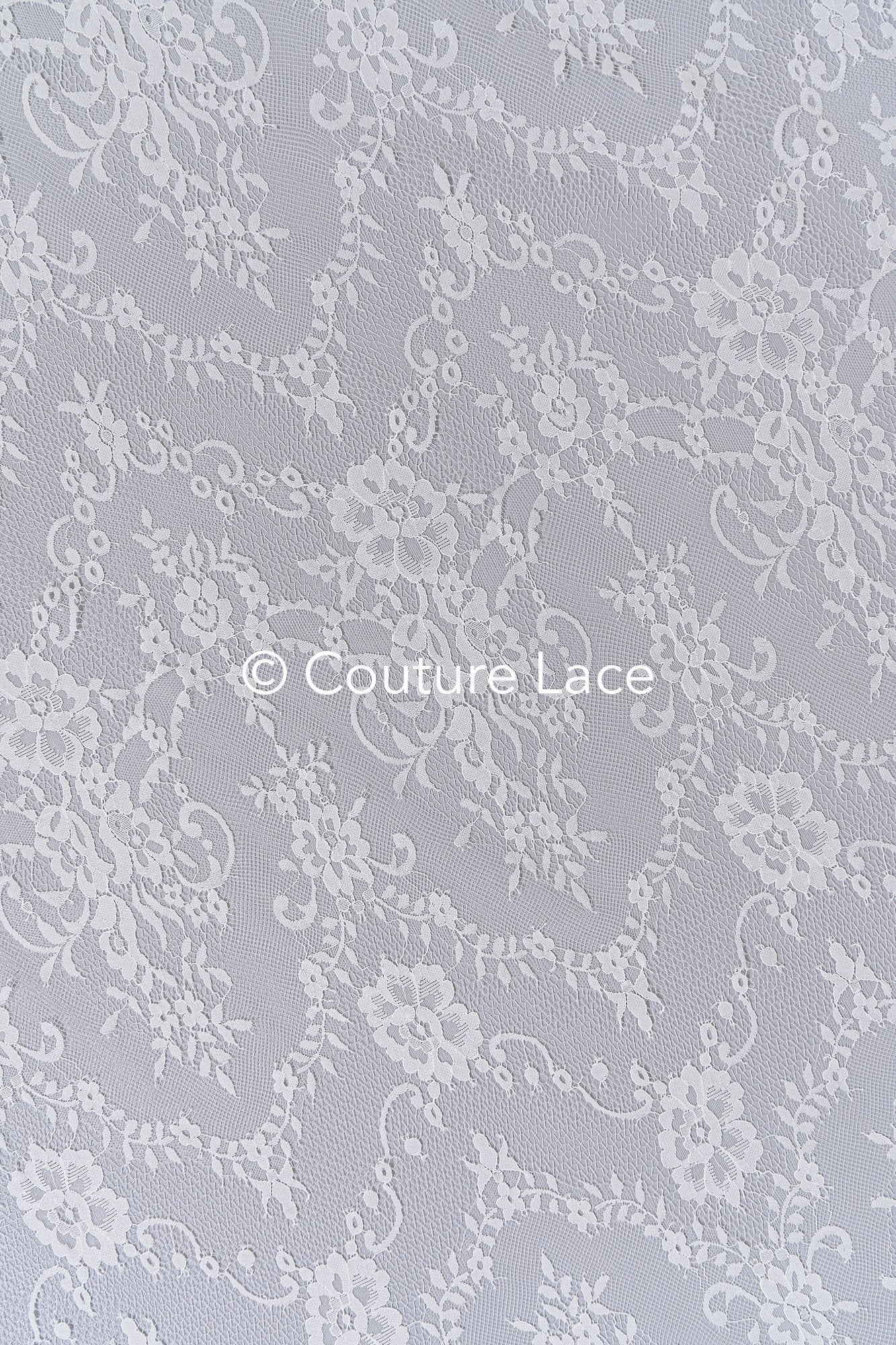 3 mètres de dentelle florale française / Dentelle de mariée Chantilly française // L25-801