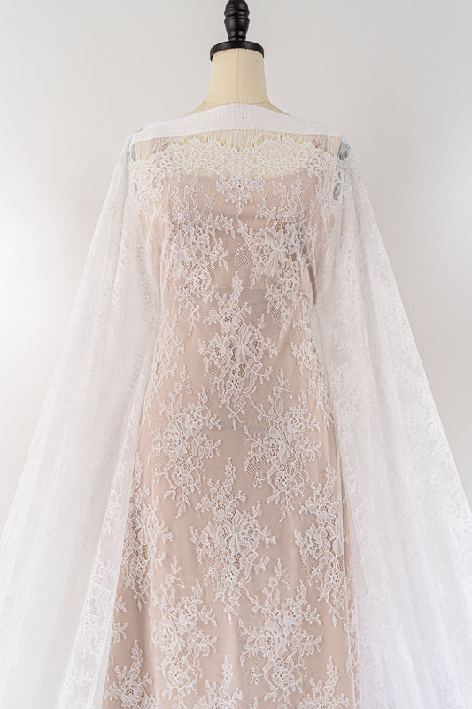 3 mètres de dentelle florale française / Dentelle de Chantilly française pour mariée // L25-802