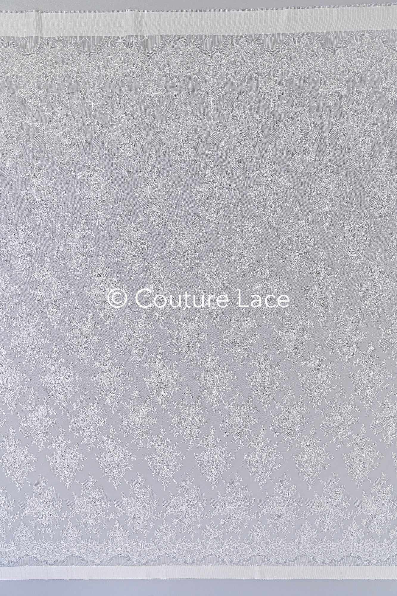 3 mètres de dentelle florale française / Dentelle de Chantilly française pour mariée // L25-802