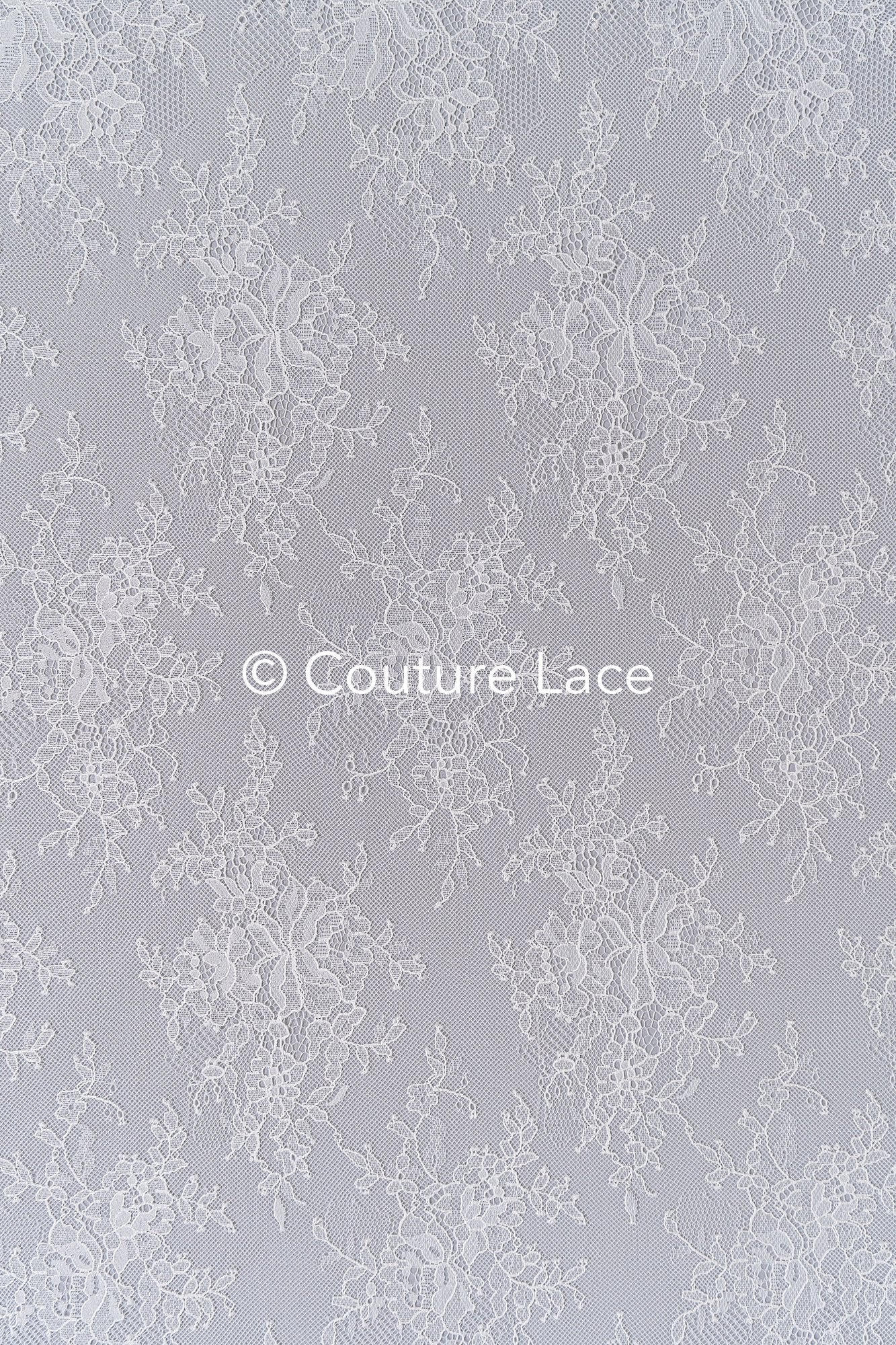 3 mètres de dentelle florale française / Dentelle de Chantilly française pour mariée // L25-802