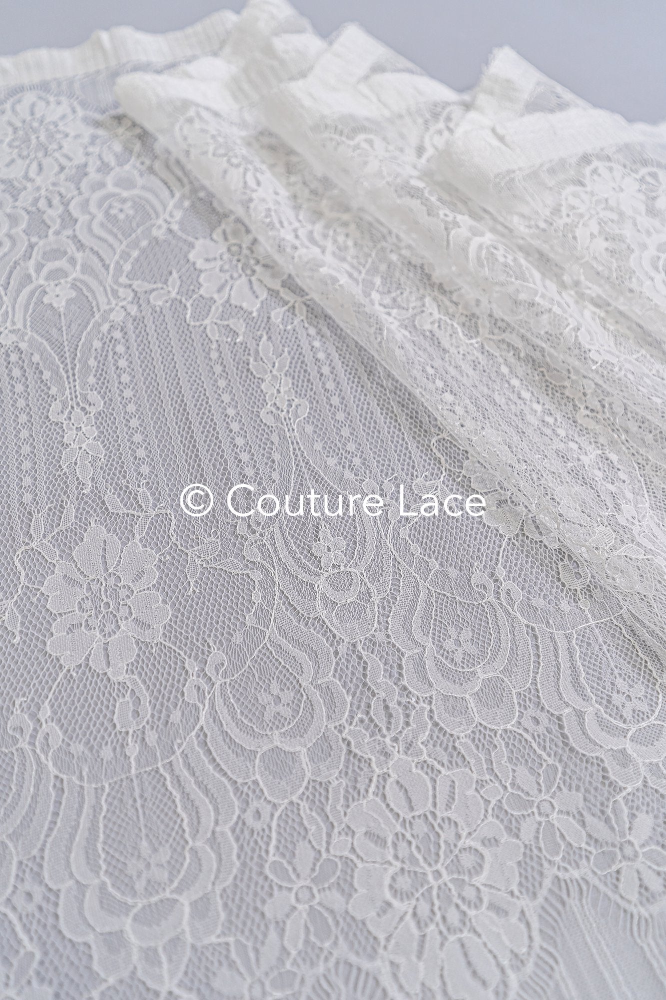 3 mètres de dentelle florale française / Bordure en dentelle Chantilly française pour mariée // L25-803