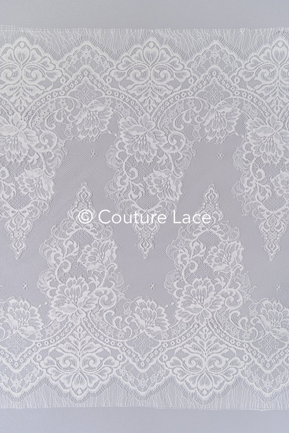 3 mètres de dentelle florale française / Bordure en dentelle Chantilly française pour mariée // L25-805