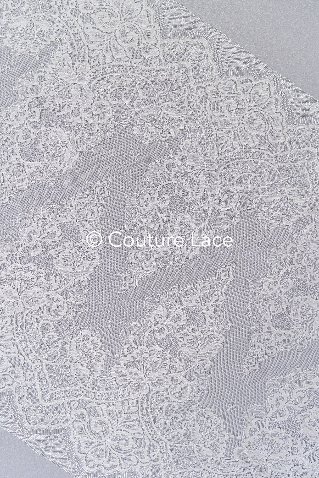 3 mètres de dentelle florale française / Bordure en dentelle Chantilly française pour mariée // L25-805