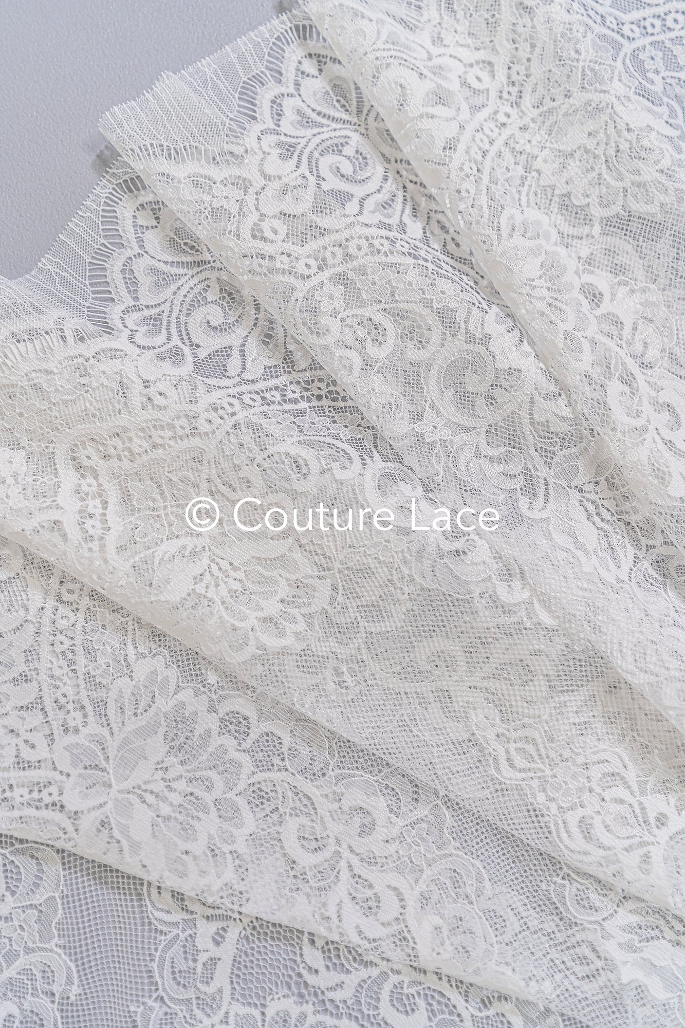 3 mètres de dentelle florale française / Bordure en dentelle Chantilly française pour mariée // L25-805