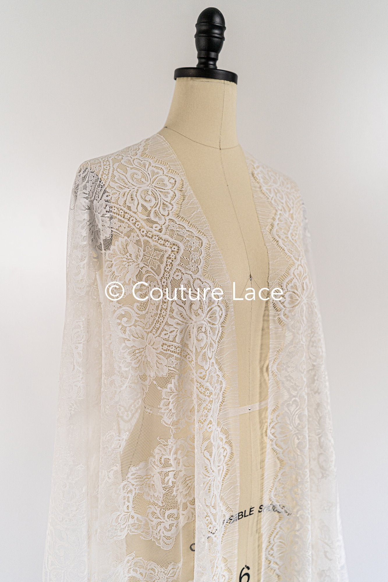 3 mètres de dentelle florale française / Bordure en dentelle Chantilly française pour mariée // L25-805