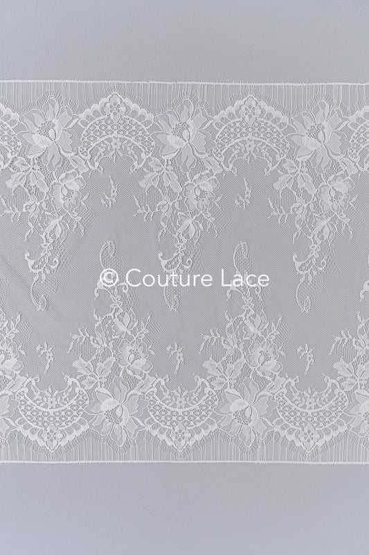 3 mètres de dentelle florale française / Dentelle Chantilly française pour mariée // L25-808