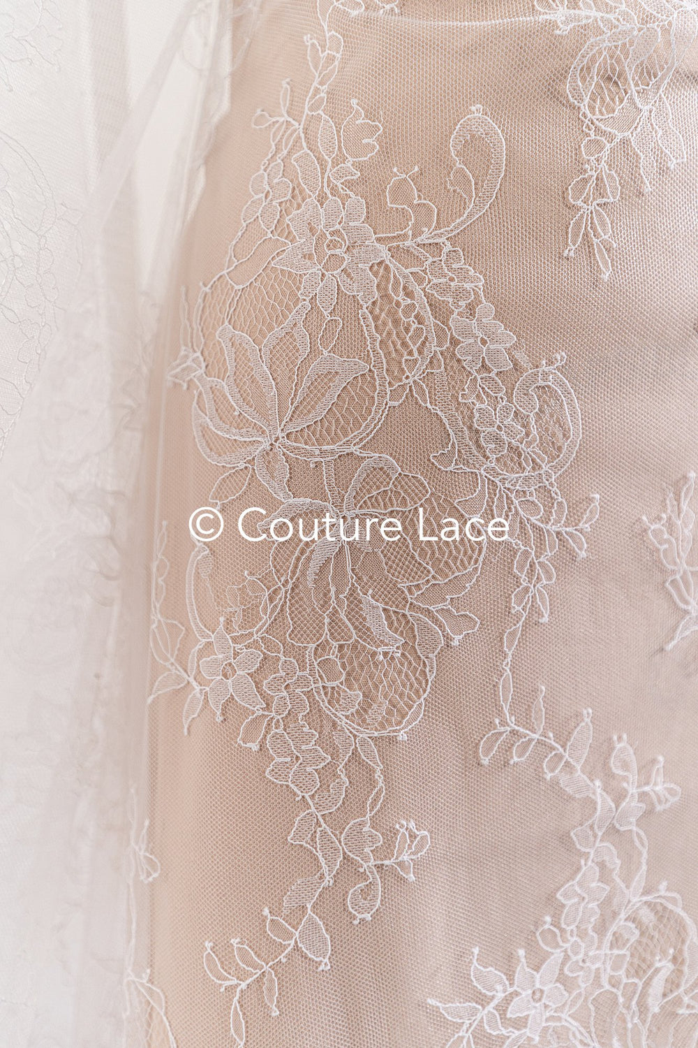 3 mètres de dentelle florale française / Dentelle florale française pour mariée // L25-052