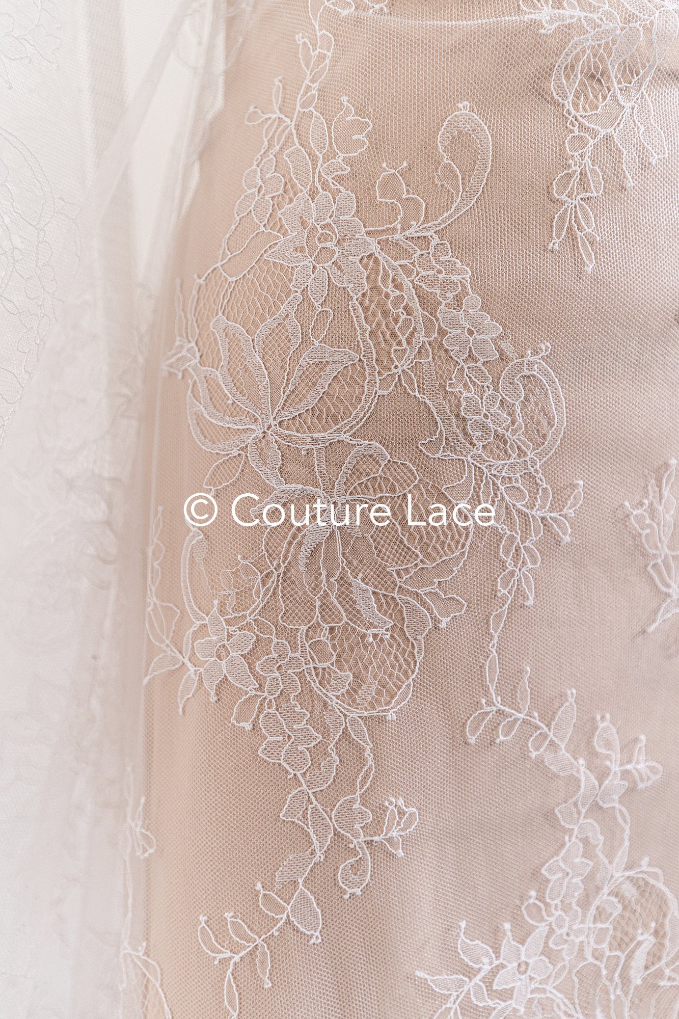 3 mètres de dentelle florale française / Dentelle florale française pour mariée // L25-052