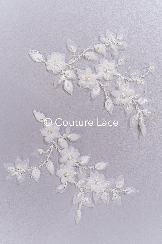 3D-Blumen Perlen-Applikationen für Brautkleider/ Brautkleidspitze Perlen Motive // A26-062