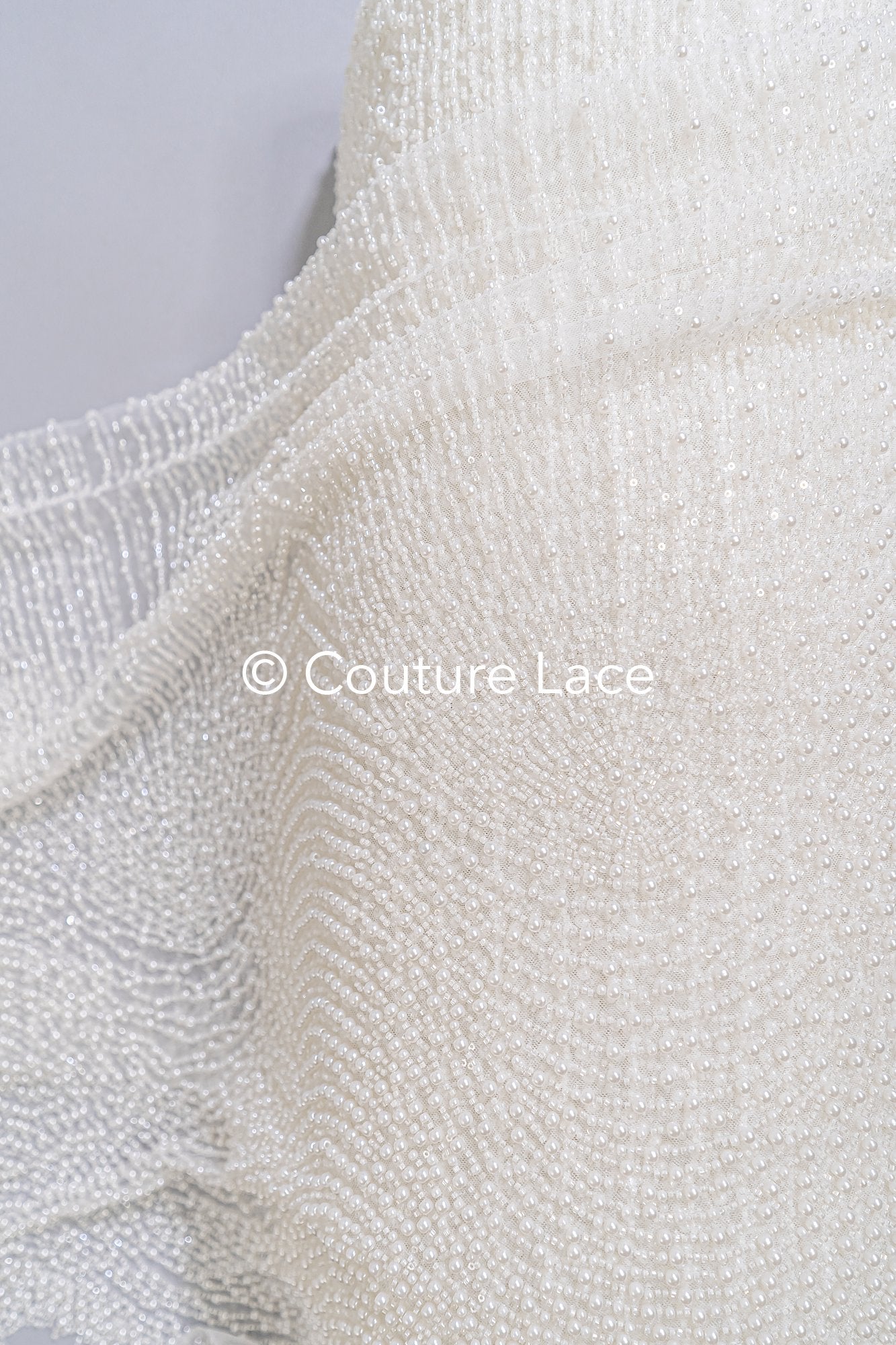 Schwere Perlenstickerei/ Brautspitze mit symmetrischen Wellen-Muster // L25-190