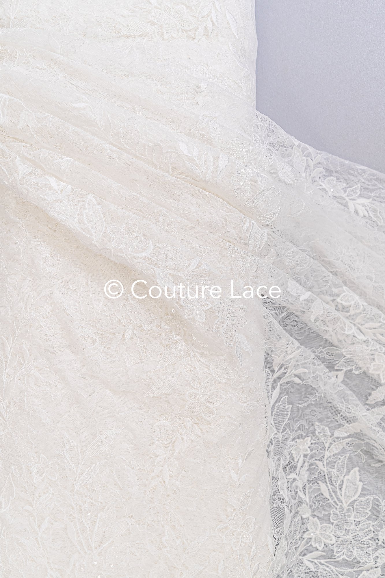 Braut Spitzenstoff mit Blumenmuster, Hochwertige französische Spitze für Brautkleider // L25-343