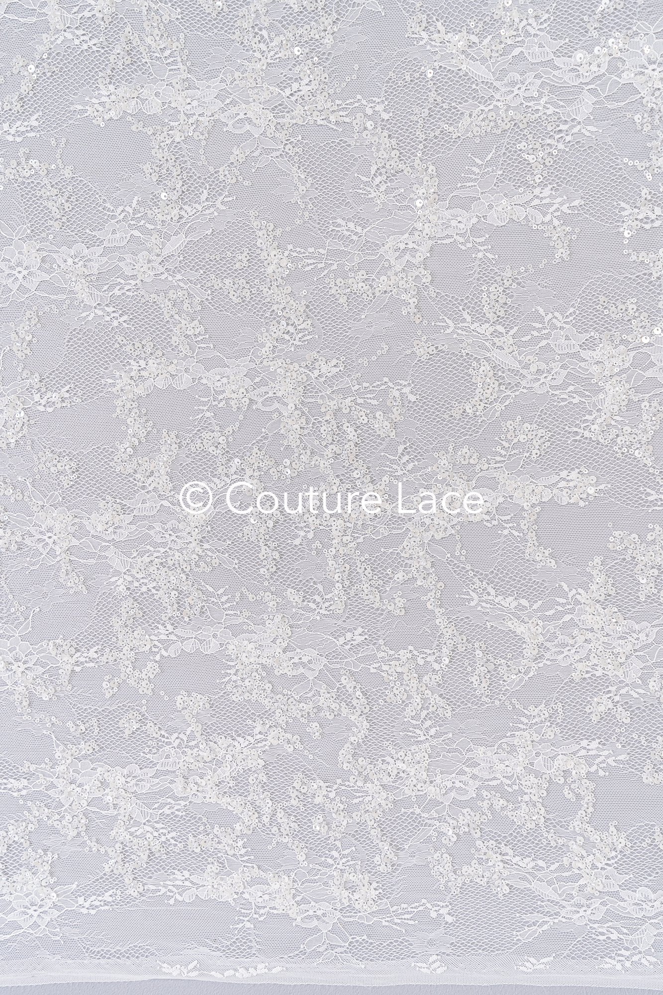 Perlenbestickte Brautspitze auf feiner französischer Spitze/ Hochwertige Perlen Brautspitze // L25-348