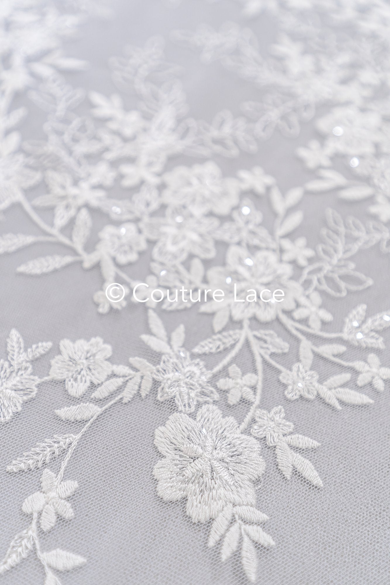 Florale Spitze für Brautkleider, Blumenstickerei für Brautmode // L25-351