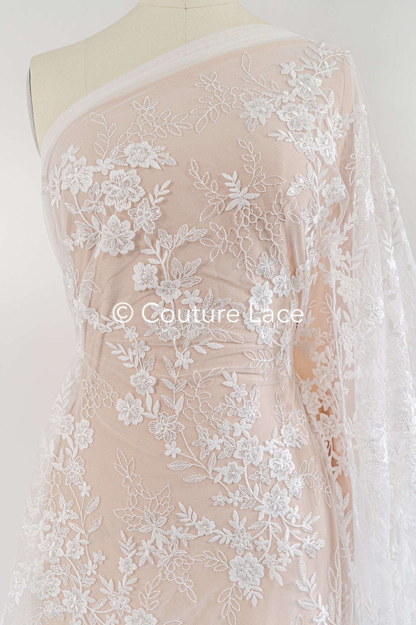 Florale Spitze für Brautkleider, Blumenstickerei für Brautmode // L25-351