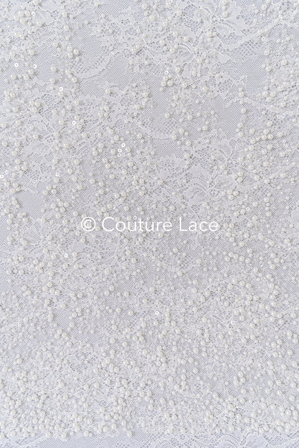 Perlenbestickte Brautspitze auf feiner französischer Spitze/ Hochwertige Perlen Brautspitze // L25-407