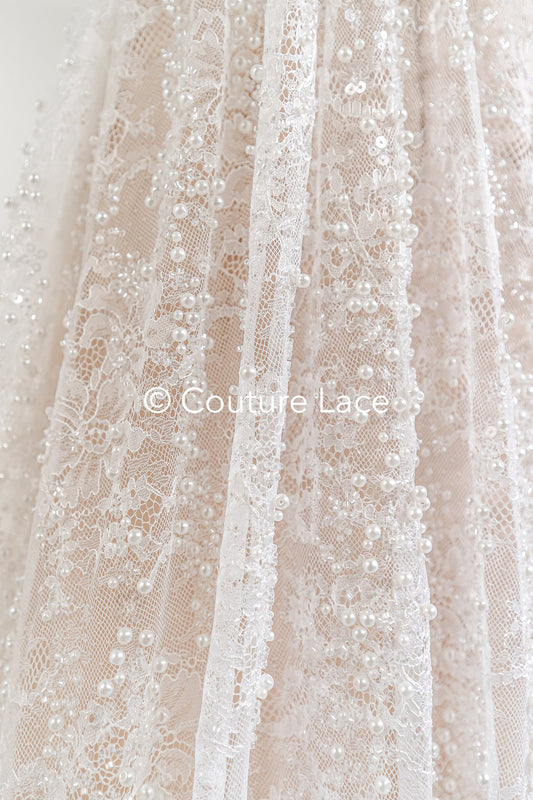 Dentelle de mariée brodée de perles sur dentelle française fine / Dentelle de mariée perlée de haute qualité // L25-407