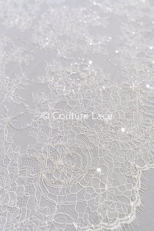 3 mètres de dentelle française brodée de perles / dentelle de Chantilly avec perles / dentelle de mariée // L25-429