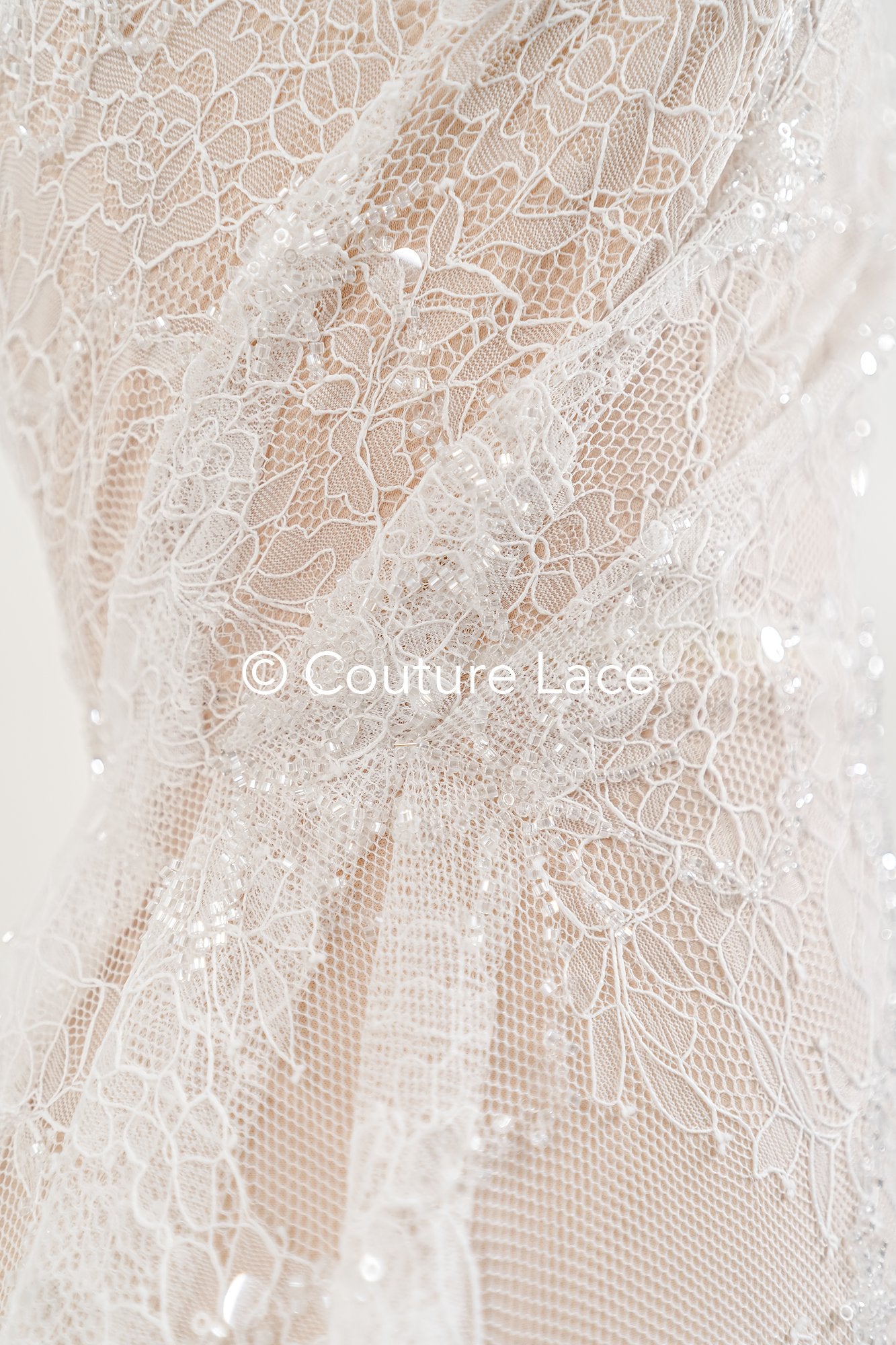 3 Meter Perlenbestickte französische Spitze/ Chantilly-Spitze mit Perlen/ Brautspitze // L25-429