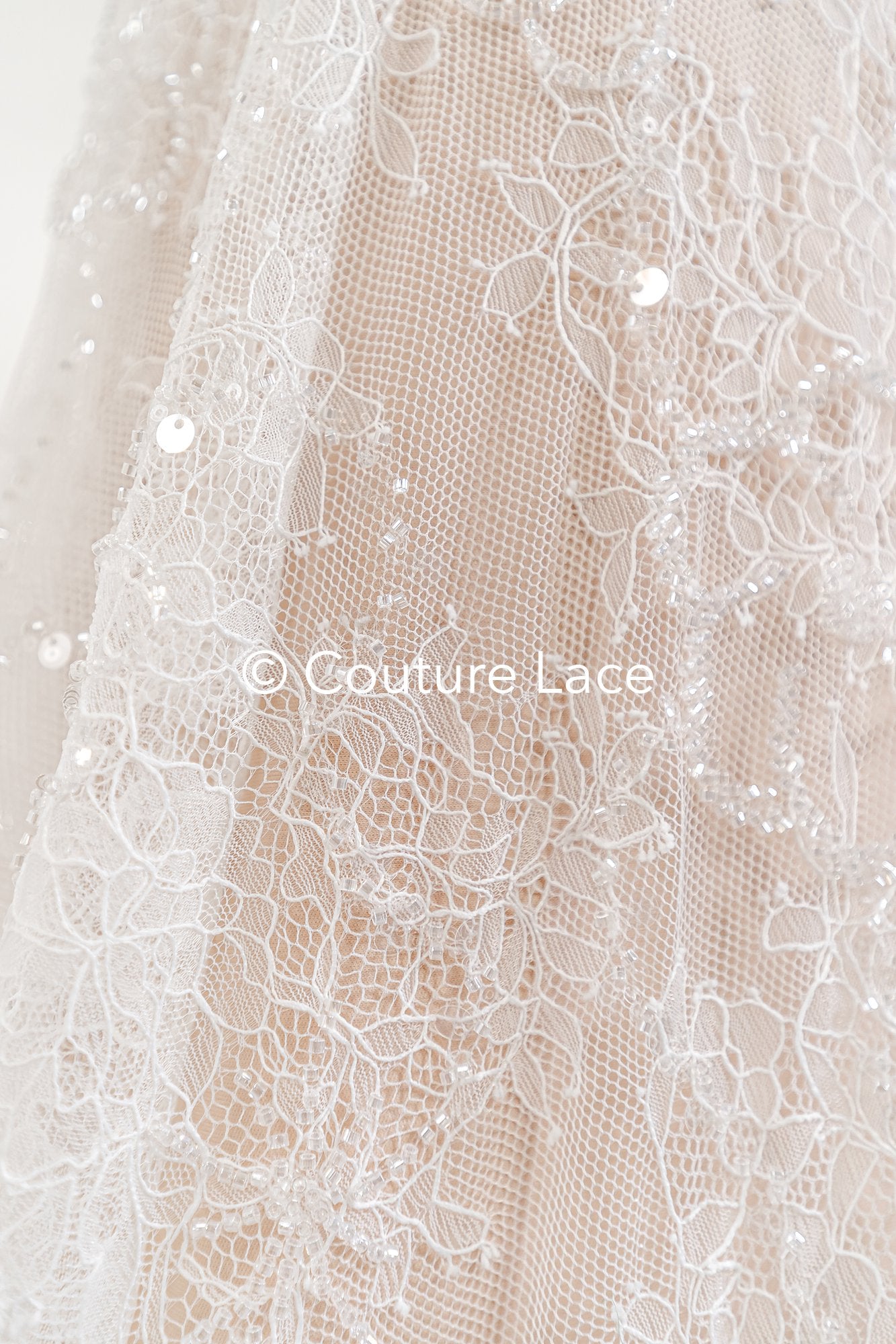 3 Meter Perlenbestickte französische Spitze/ Chantilly-Spitze mit Perlen/ Brautspitze // L25-429