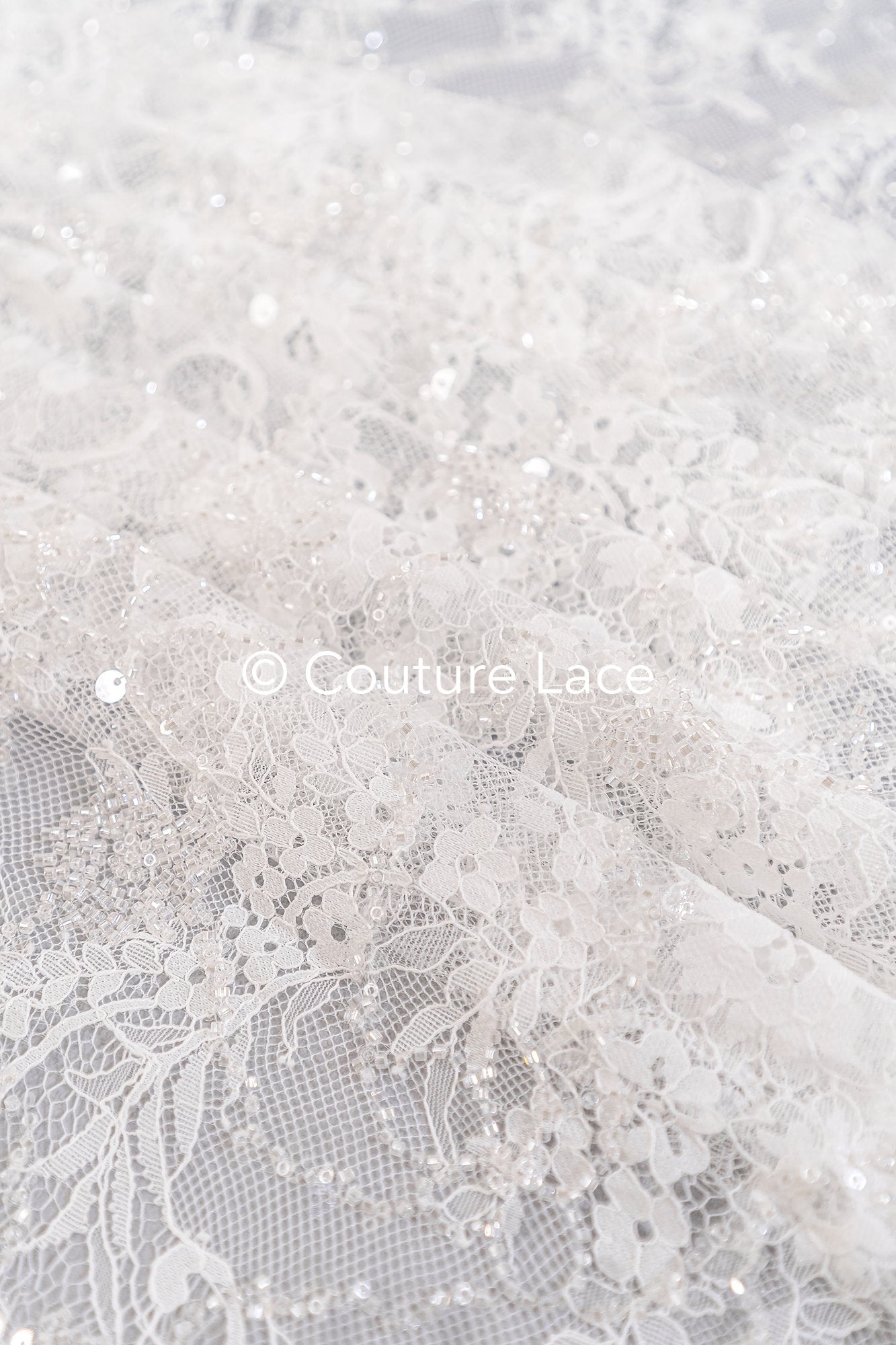 3 Meter Perlenbestickte französische Spitze/ Chantilly-Spitze mit Perlen/ Brautspitze // L25-479