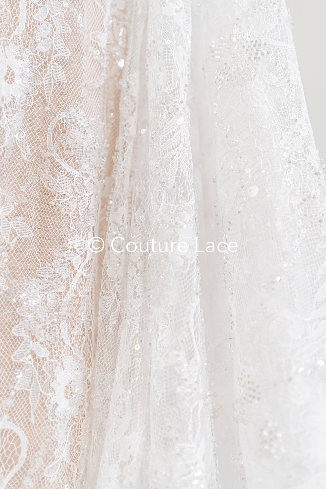 3 Meter Perlenbestickte französische Spitze/ Chantilly-Spitze mit Perlen/ Brautspitze // L25-479