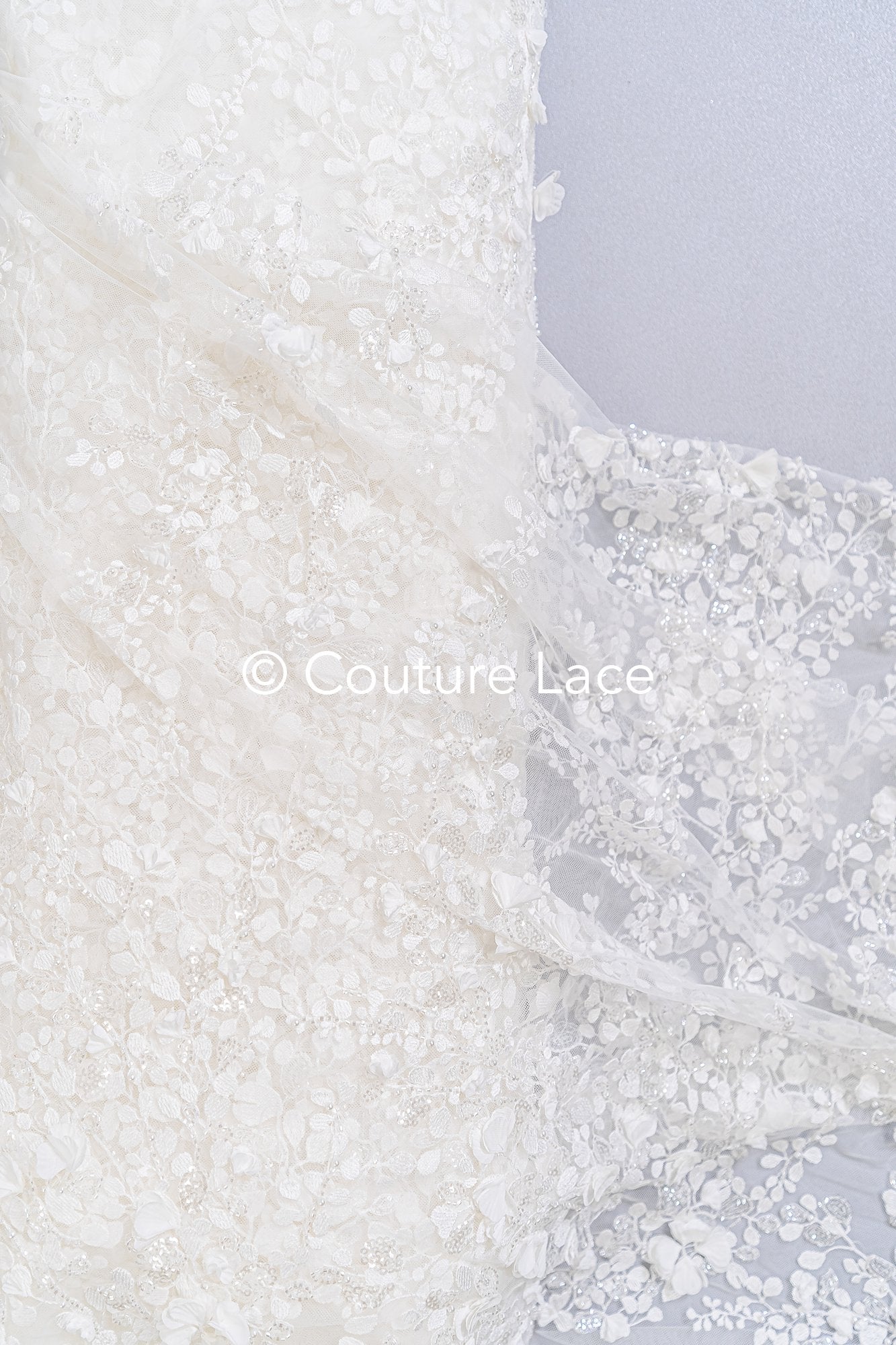 3D Blumen Spitzenstoff Off-White/ Braut Spitzenstoff/ romantischer Spitzenstoff mit 3D Blumen/ Hochzeit Spitzenstoff// L25-664B