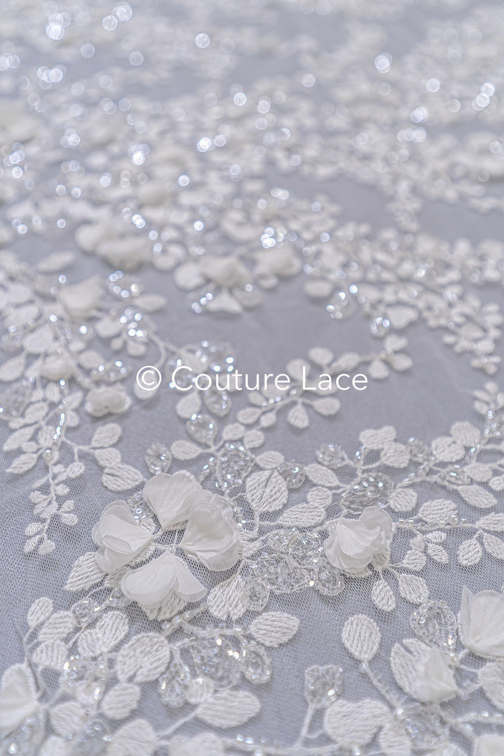 3D Blumen Spitzenstoff Off-White/ Braut Spitzenstoff/ romantischer Spitzenstoff mit 3D Blumen/ Hochzeit Spitzenstoff// L25-664B
