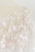 3D Blumen Spitzenstoff Off-White/ Braut Spitzenstoff/ romantischer Spitzenstoff mit 3D Blumen/ Hochzeit Spitzenstoff// L25-664B