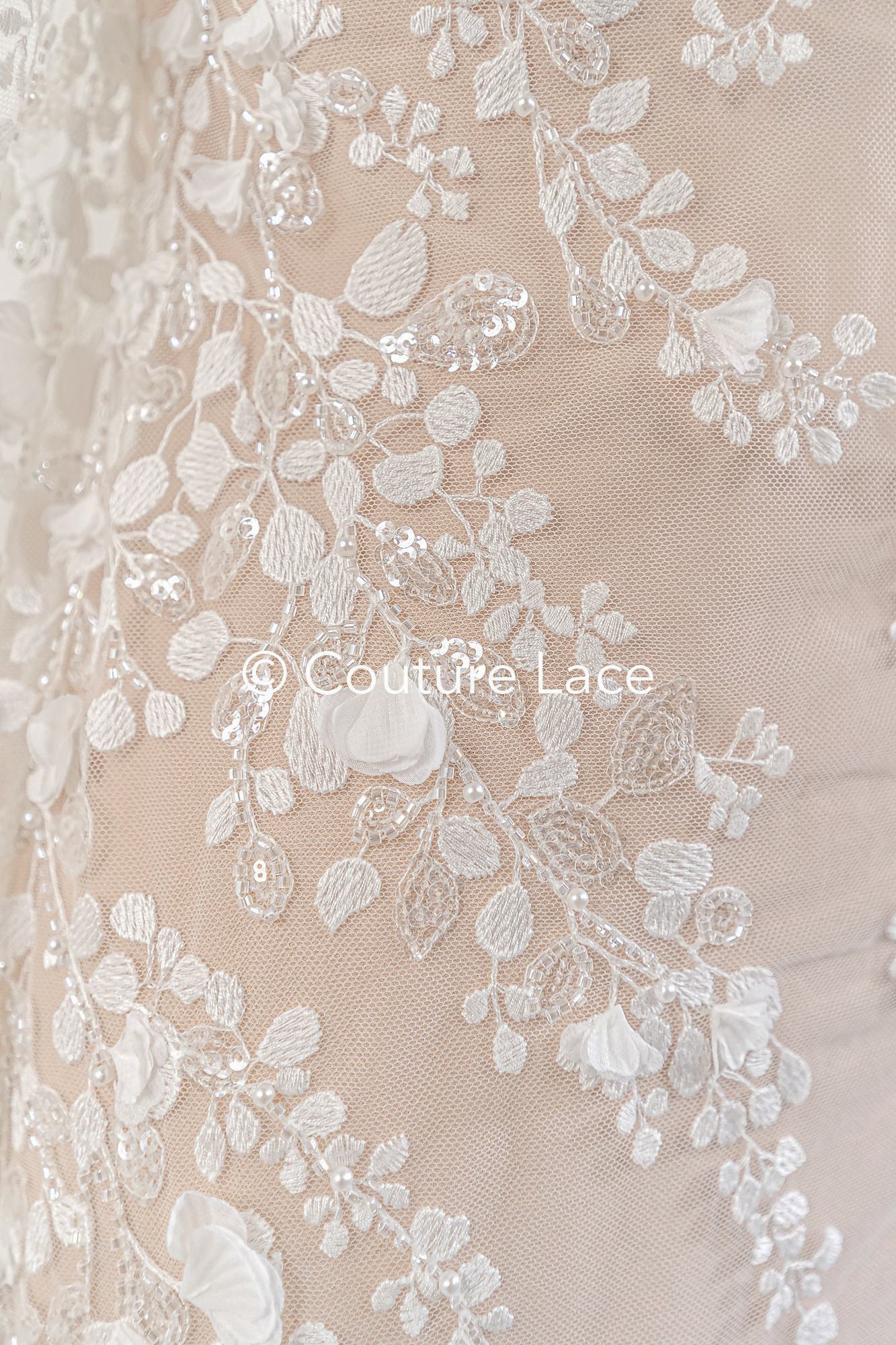 3D Blumen Spitzenstoff Off-White/ Braut Spitzenstoff/ romantischer Spitzenstoff mit 3D Blumen/ Hochzeit Spitzenstoff// L25-664B