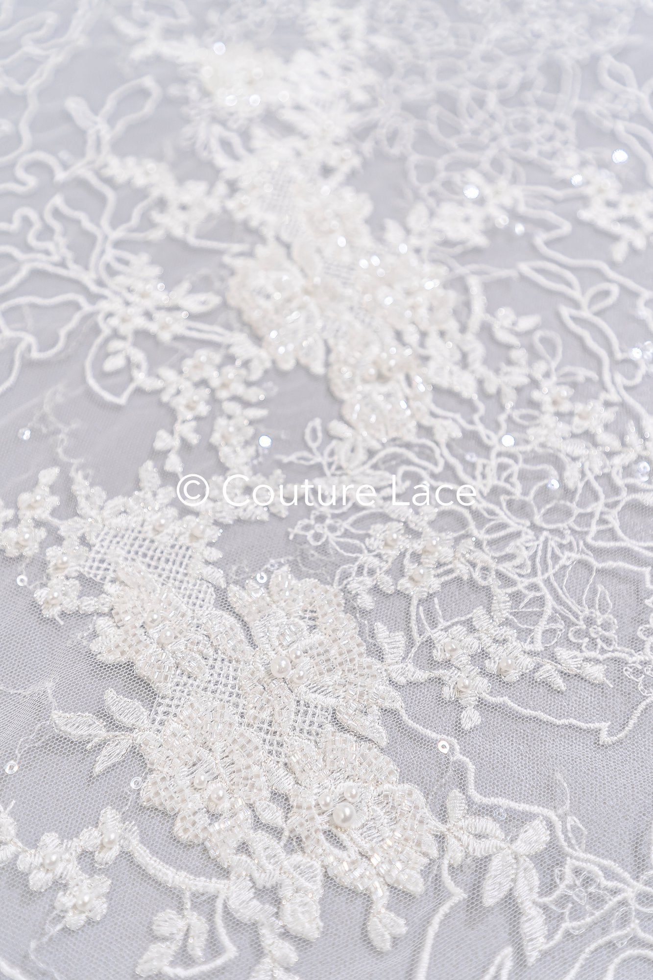 Exquisite Florale Spitze für Brautkleider/ Luxus Brautspitze mit Perlenstickerei // L25-870