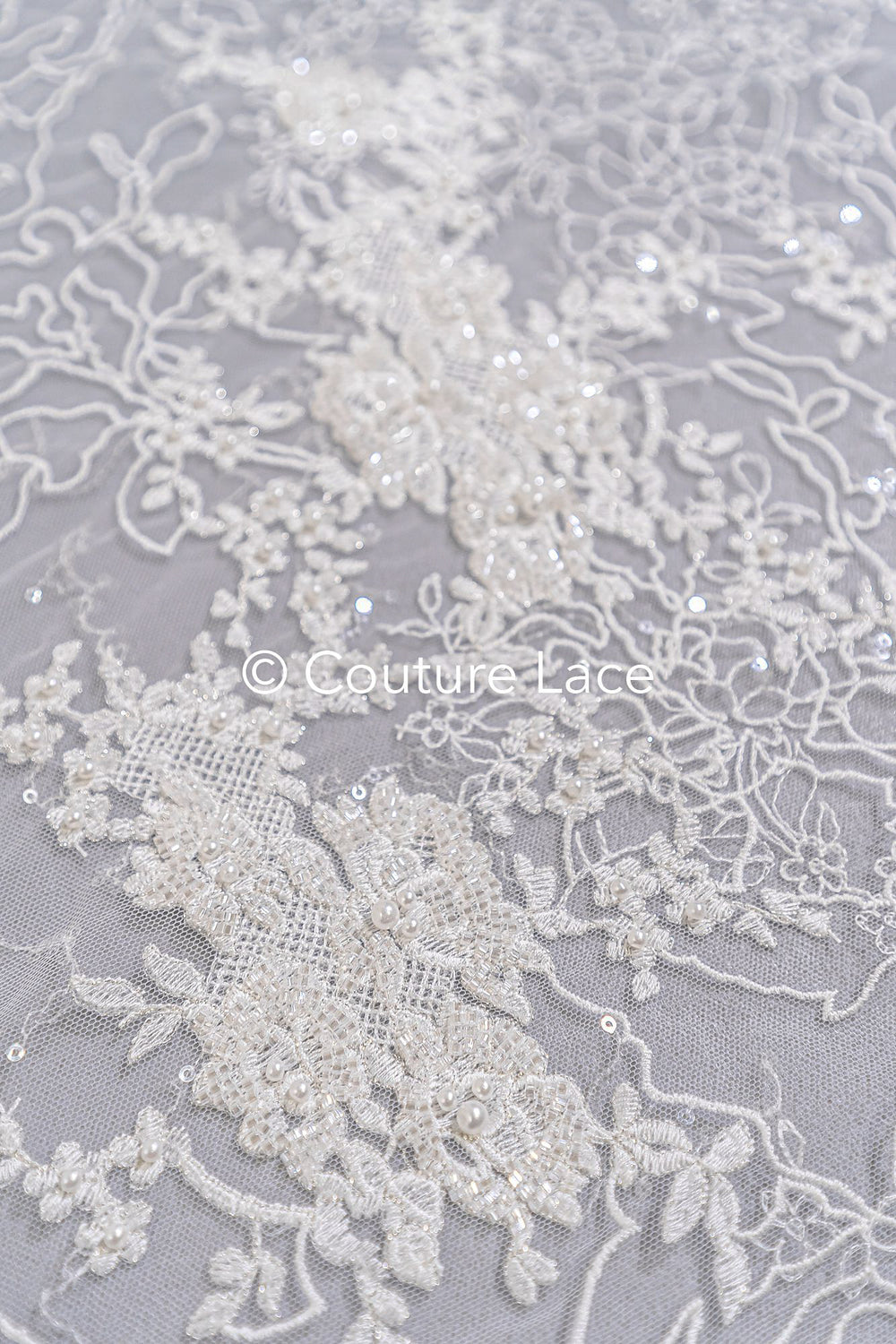 Exquisite Florale Spitze für Brautkleider/ Luxus Brautspitze mit Perlenstickerei // L25-870