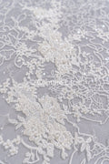 Exquisite Florale Spitze für Brautkleider/ Luxus Brautspitze mit Perlenstickerei // L25-870