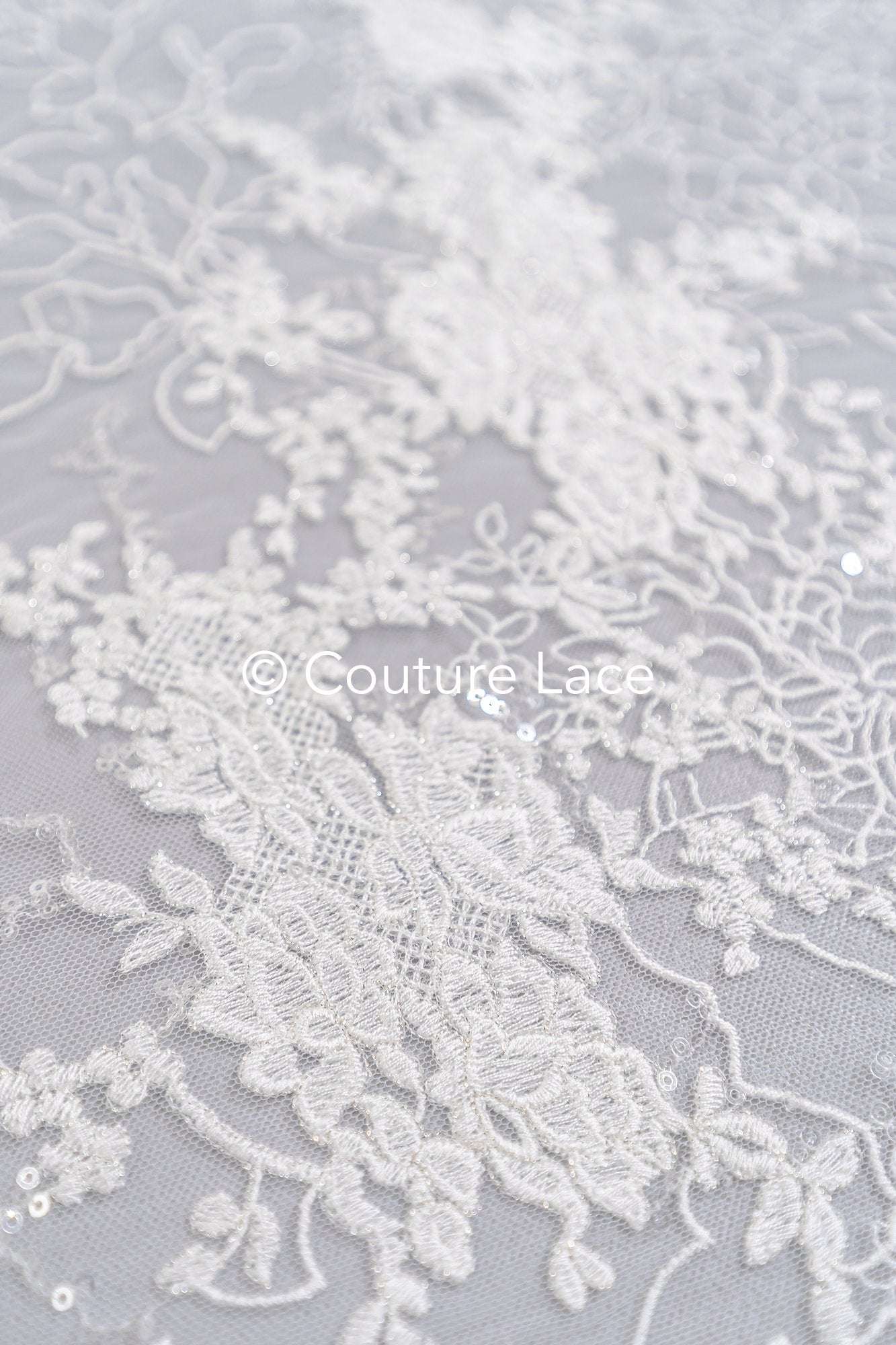 Dentelle florale pour robes de mariée / Dentelle brodée pour vêtements de mariée // L25-869