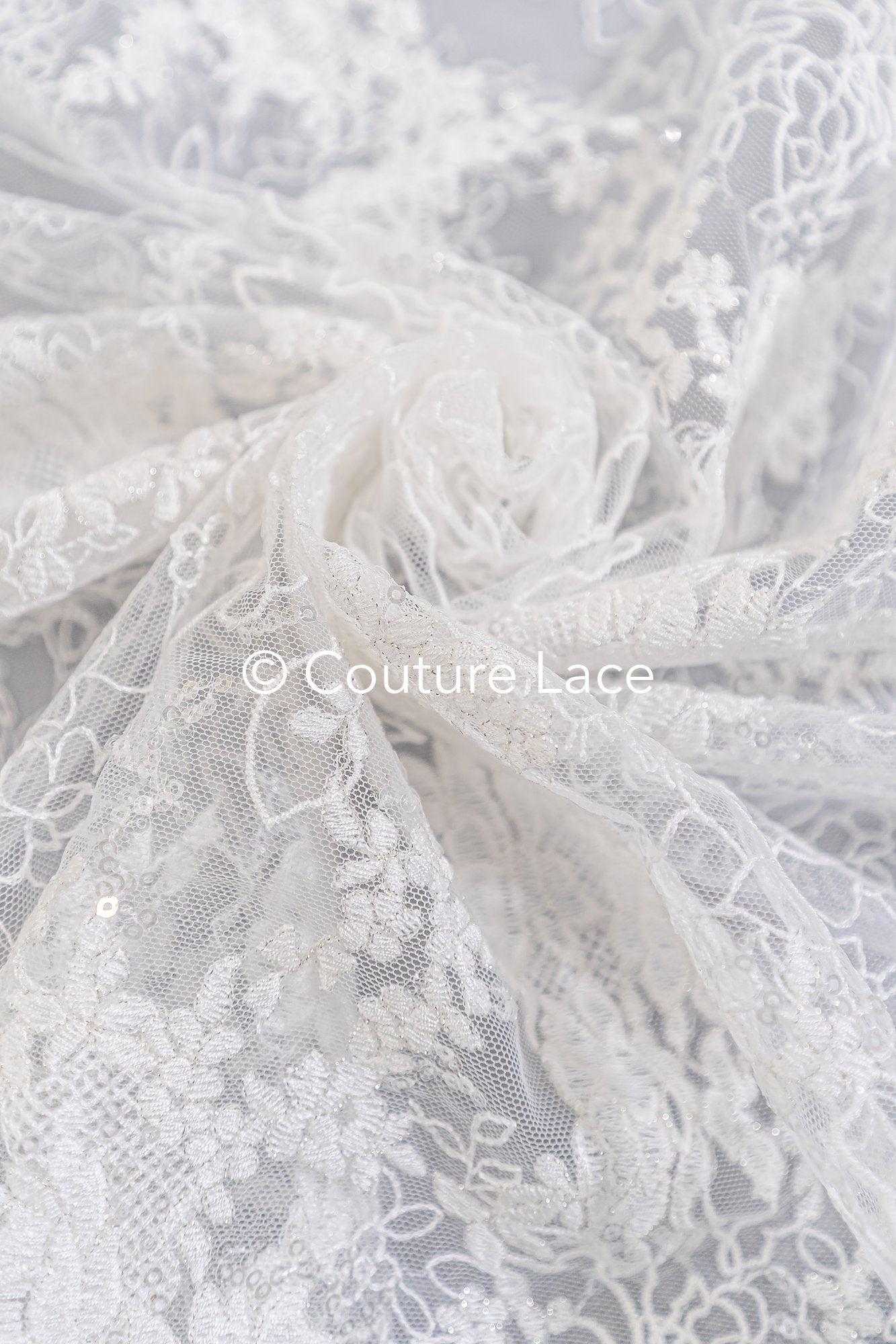 Dentelle florale pour robes de mariée / Dentelle brodée pour vêtements de mariée // L25-869