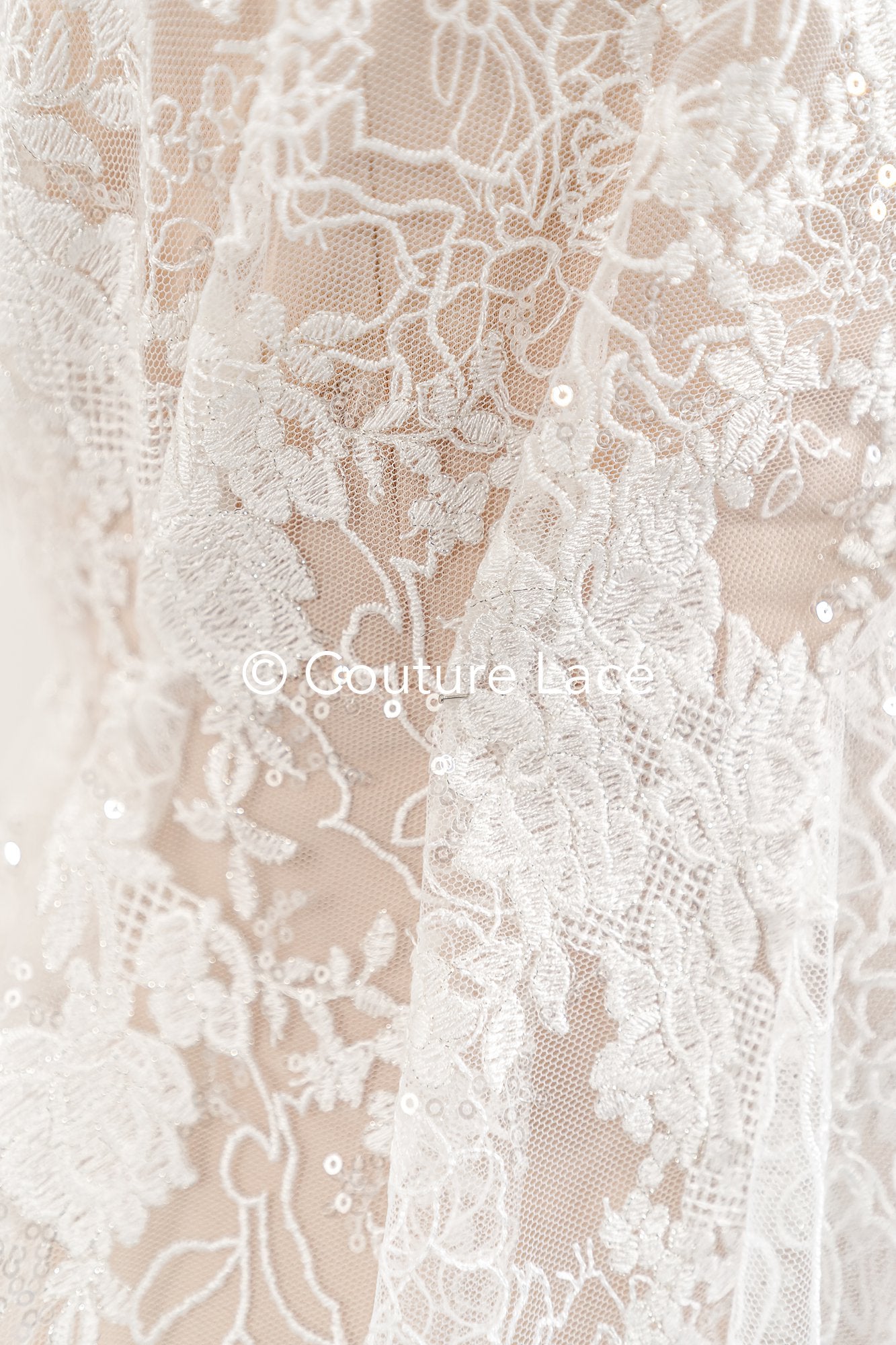Dentelle florale pour robes de mariée / Dentelle brodée pour vêtements de mariée // L25-869