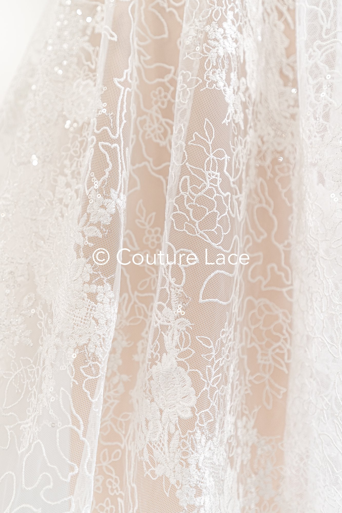 Dentelle florale pour robes de mariée / Dentelle brodée pour vêtements de mariée // L25-869