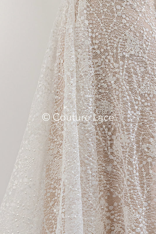 Tejido de encaje nupcial con motivos florales, encaje bordado con perlas para vestidos de novia con diseño floral // L25-857