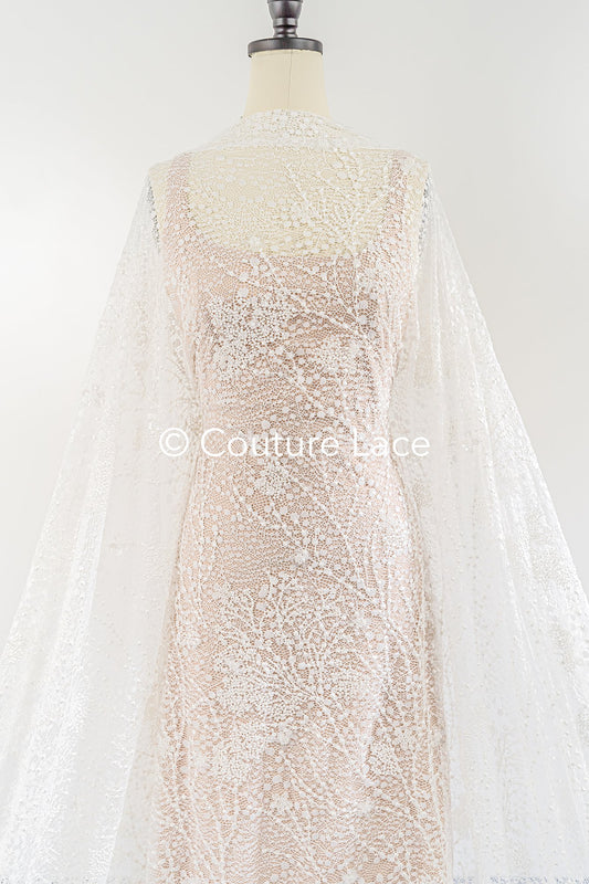 Dentelle de mariée à motif floral, dentelle brodée de perles pour robes de mariée à motif floral // L25-857