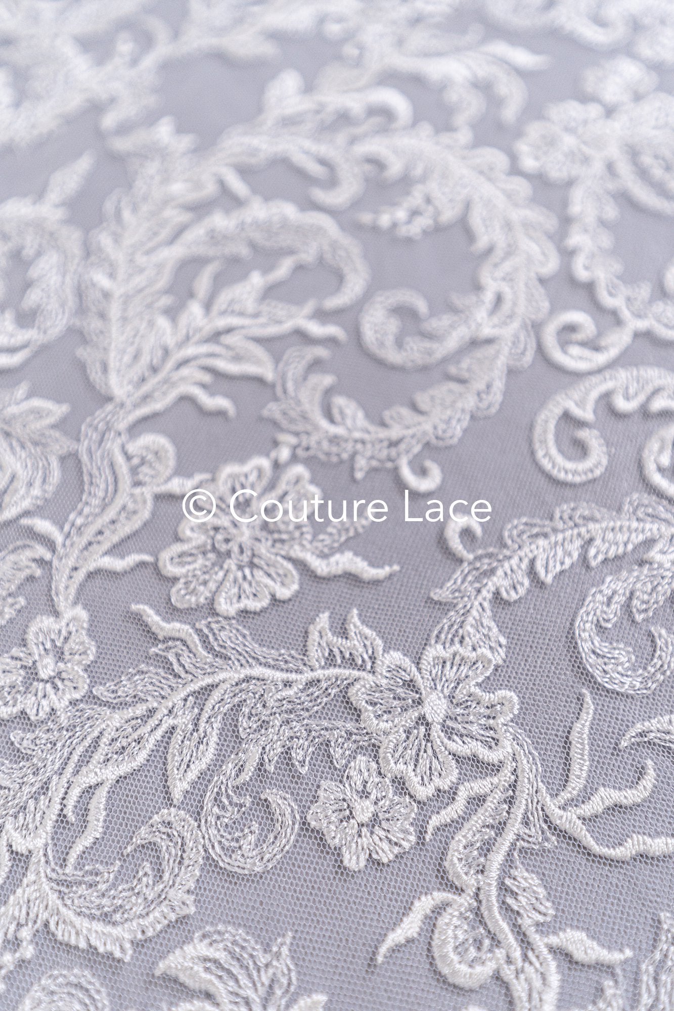 Florale Spitze für Brautkleider, Bestickte Brautspitze mit Blumenmuster // L25-858