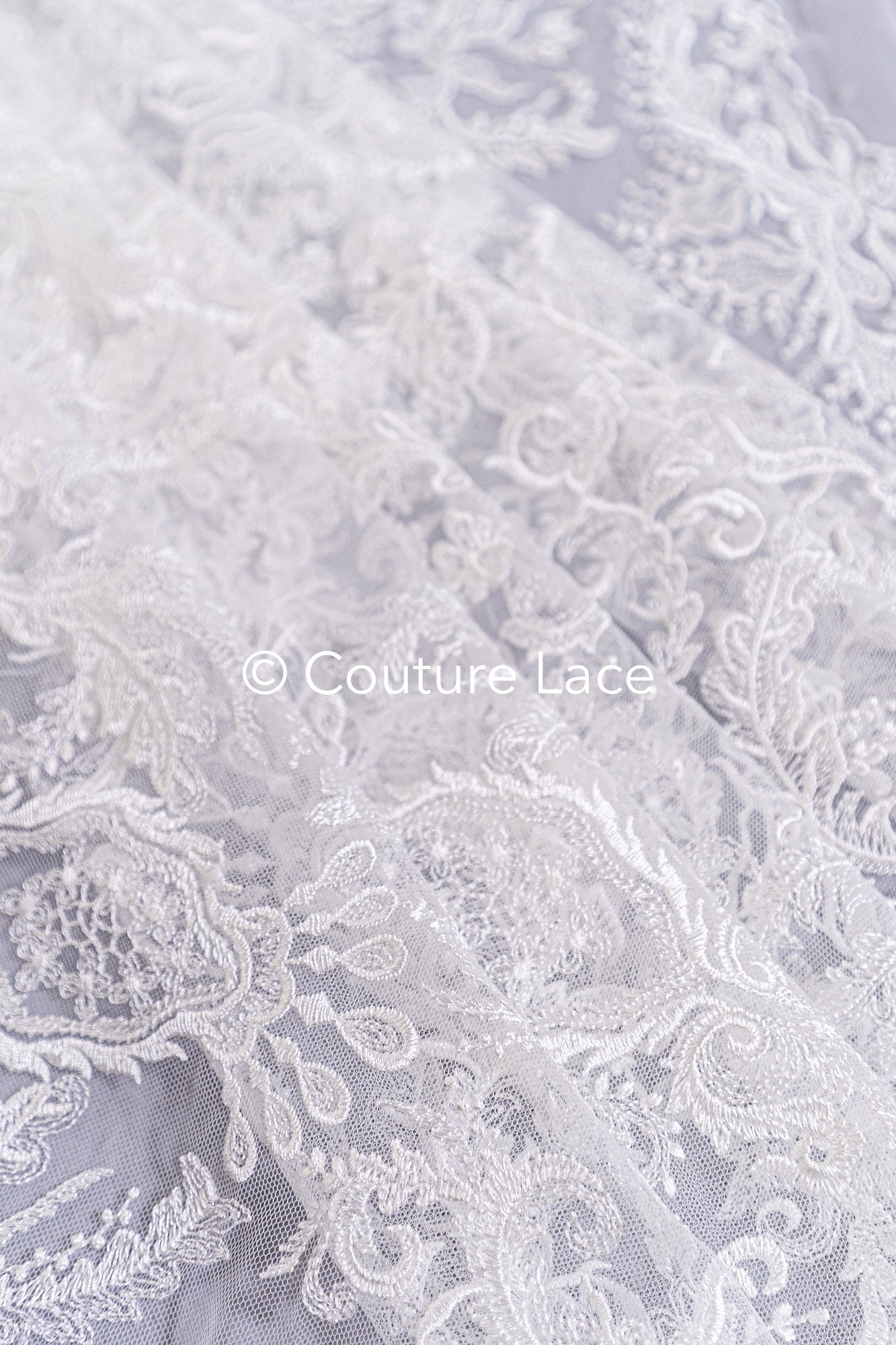 Florale Spitze für Brautkleider, Bestickte Brautspitze mit Blumenmuster // L25-858