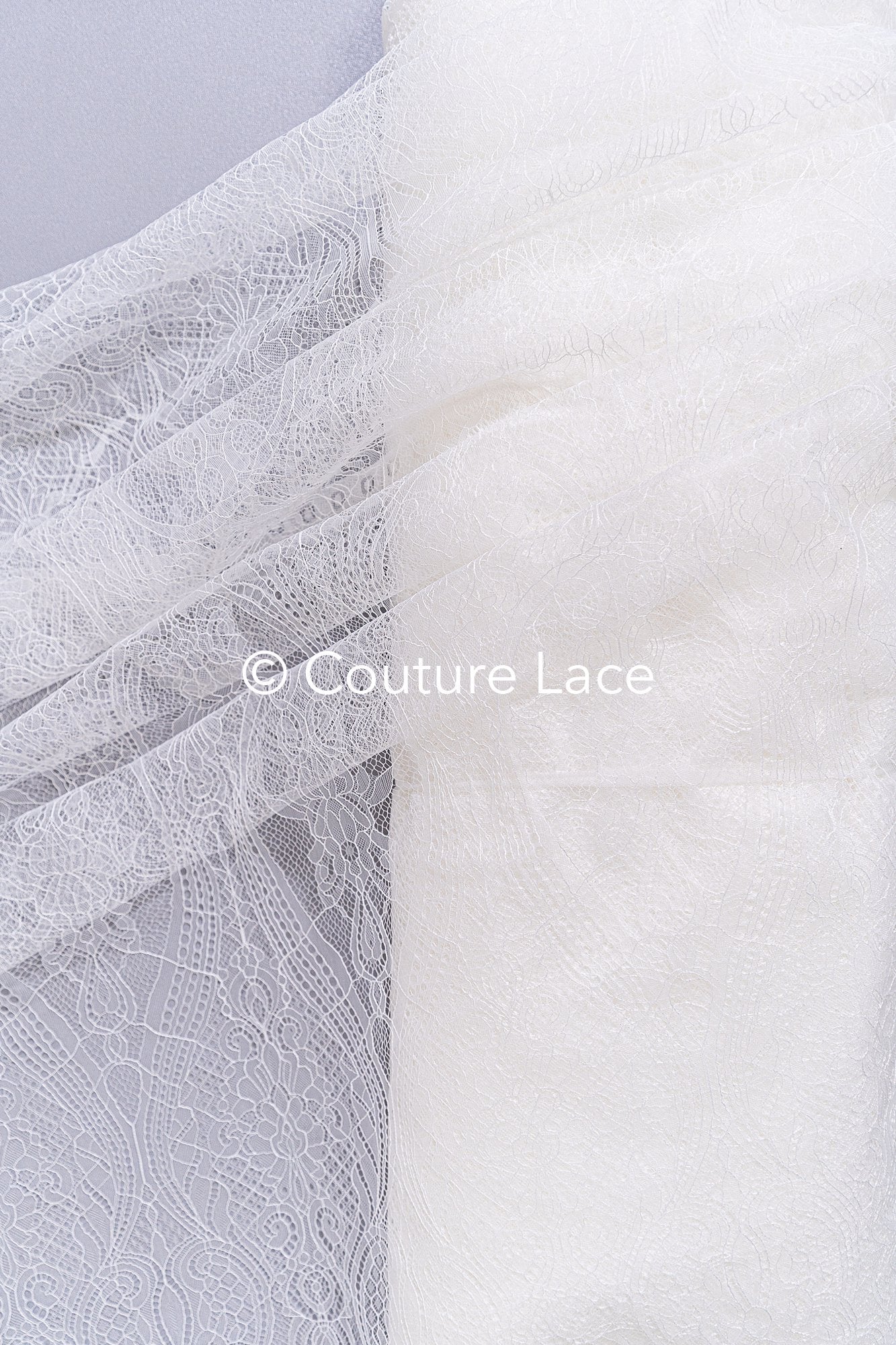 3 mètres de dentelle française/dentelle de Chantilly française // L25-859