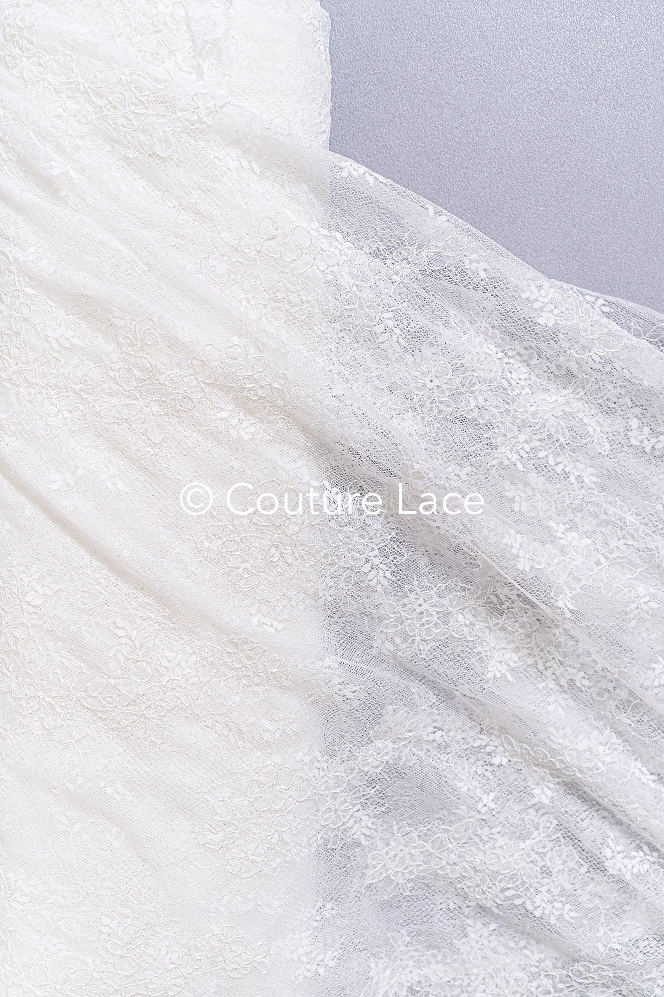 3 mètres de dentelle florale française / dentelle Chantilly française // L25-860