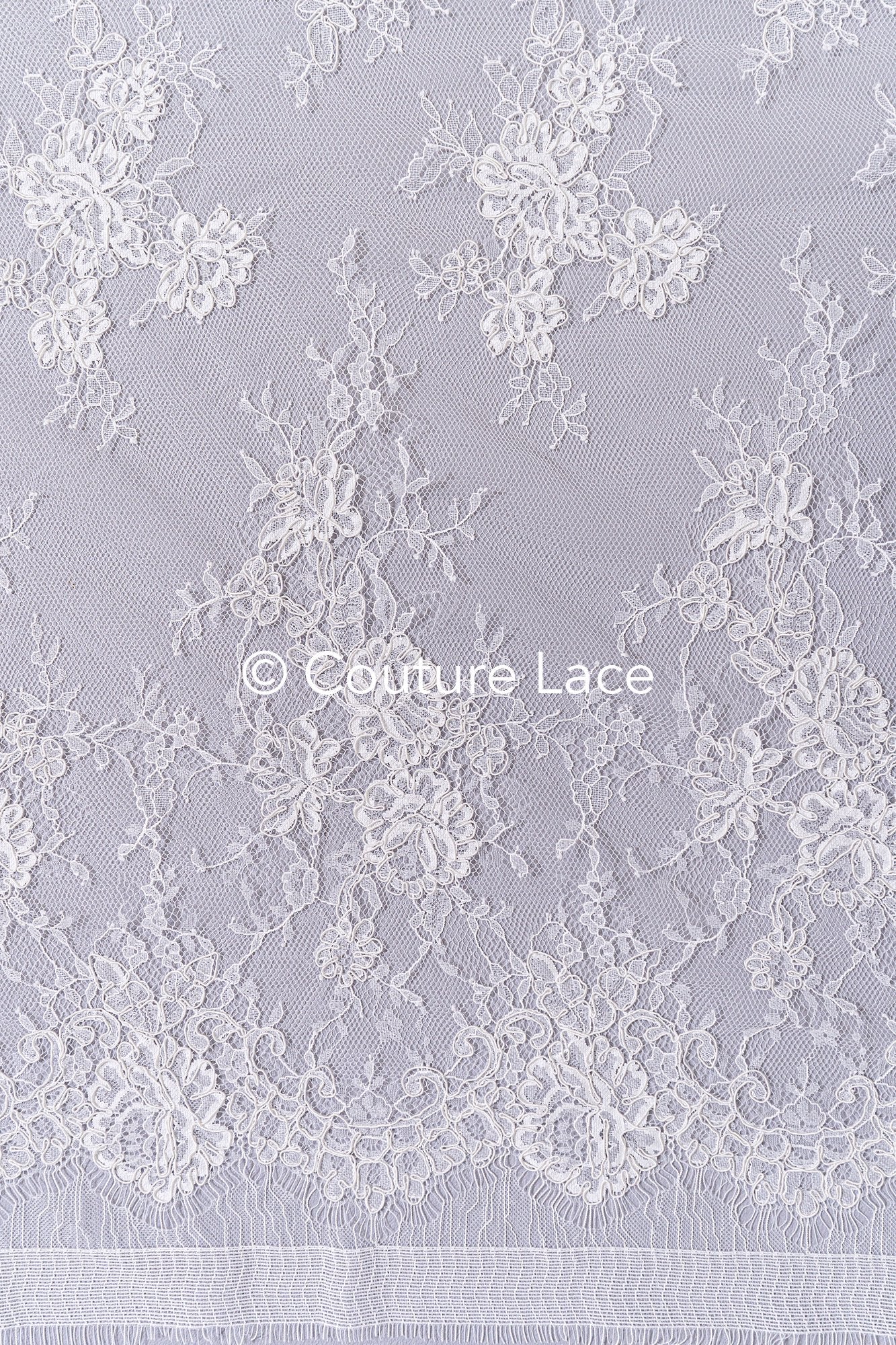 3 mètres de dentelle de Chantilly française / dentelle de mariée française / L25-861