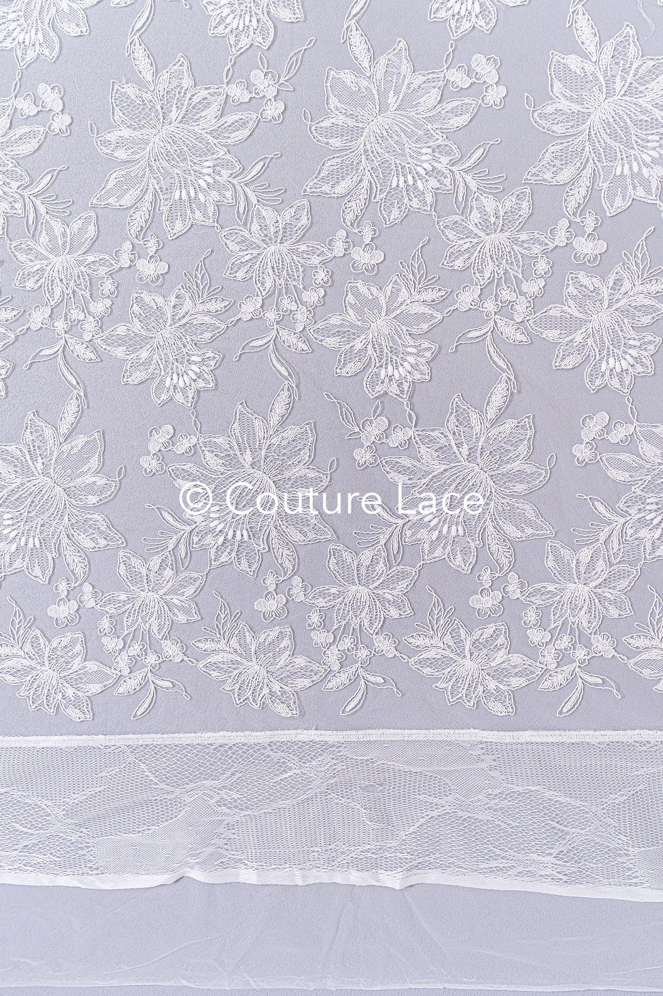Braut Spitzenstoff mit Blumenmuster, Hochwertiger Spitzen Stoff für Brautkleider // L26-013B