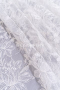 Braut Spitzenstoff mit Blumenmuster, Hochwertiger Spitzen Stoff für Brautkleider // L26-013B