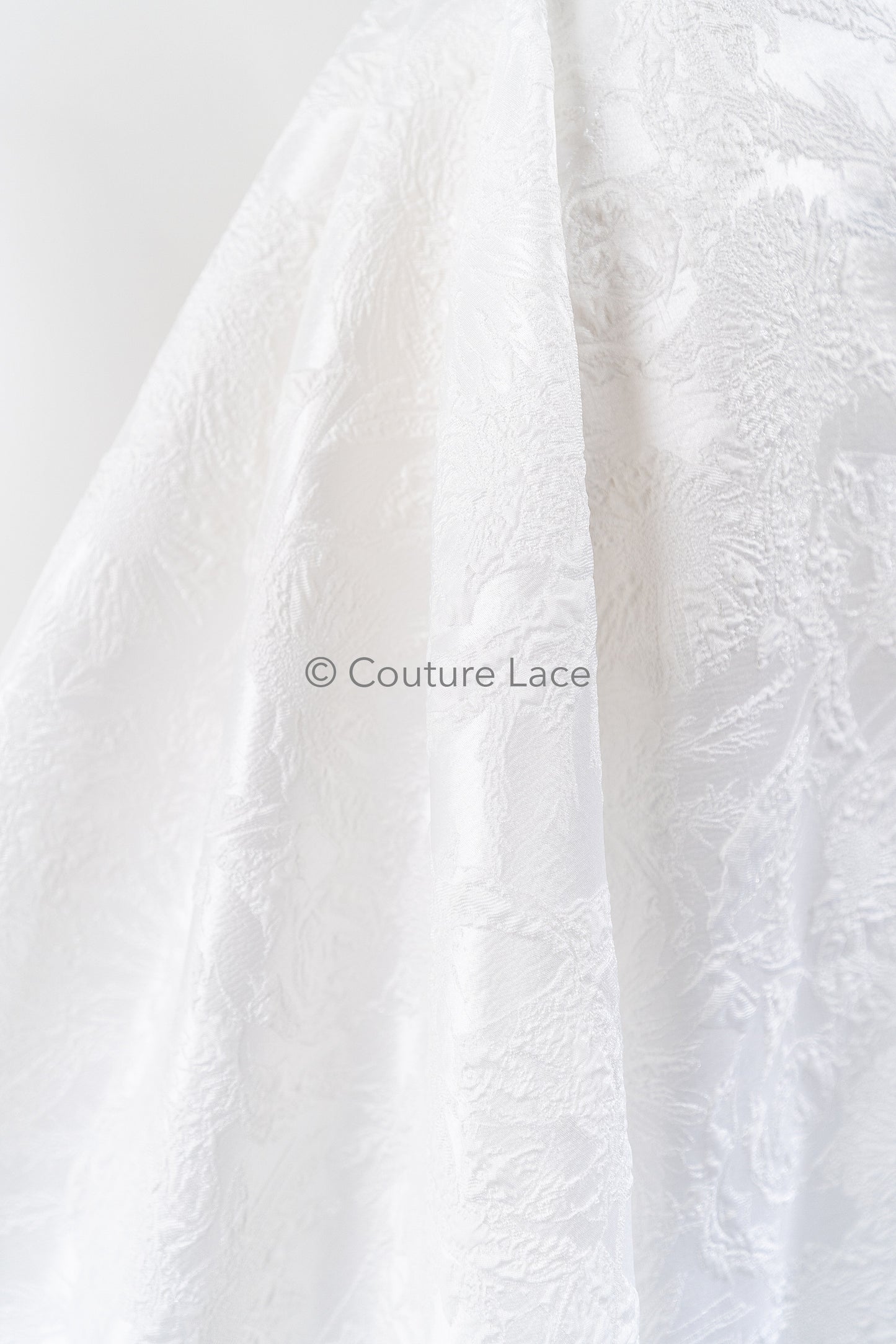 Jacquard nupcial con motivo floral – Off-White, elegante jacquard satinado // R-047-WE